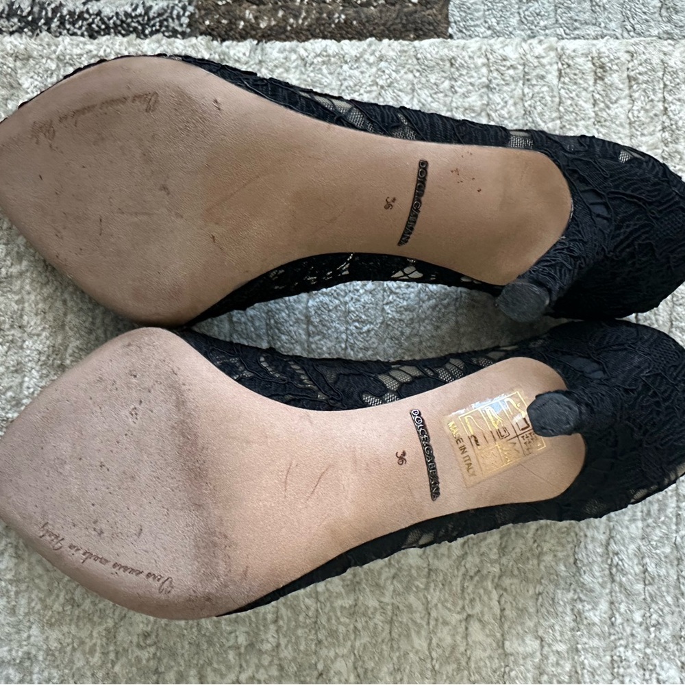 Dolce & Gabbana Black Lace rainbow pumps with brooch detailing - Size IT 36/US6 - Picture 8 of 8